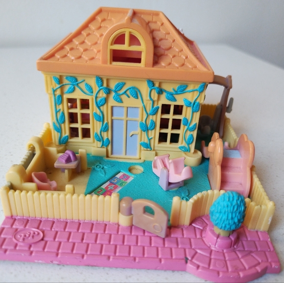 Vintage Polly Pocket 1994 Bluebird Nursery School House Playset - Picture 8 of 10